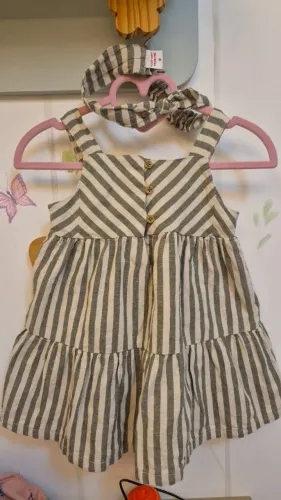 Vestido Carters 12 meses acompanha laço e calcinha