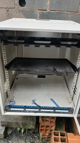 Mini rack de parede padrão de 16u polegadas - com 2 chaves! Conservado