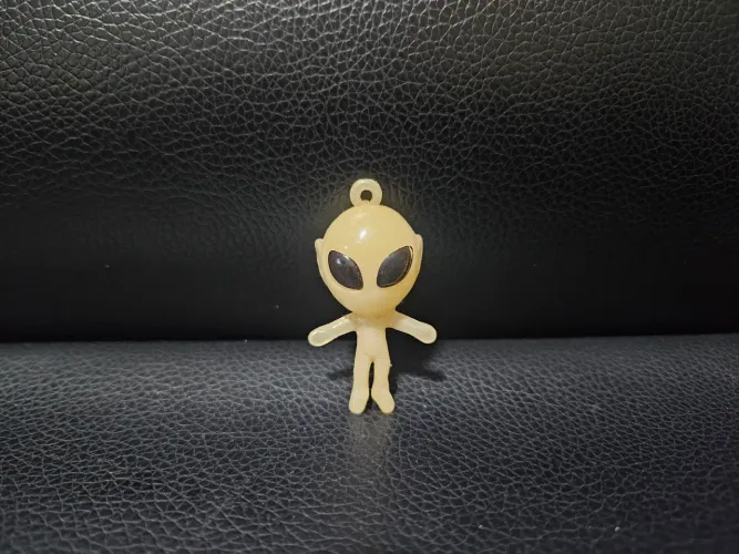 Pingente chaveiro Conexão Alien Elma Chips