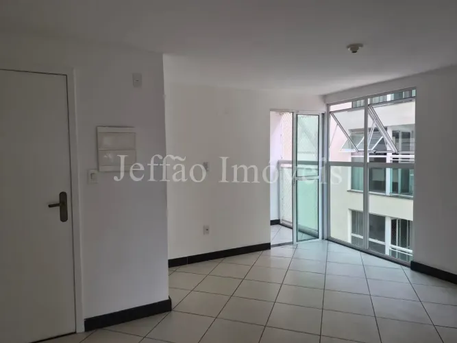 LOCAÇÃO DE APARTAMENTO NO RESIDENCIAL AQUARELA, NO BAIRRO NOSSA SENHORA DAS GRAÇAS, VOLTA
