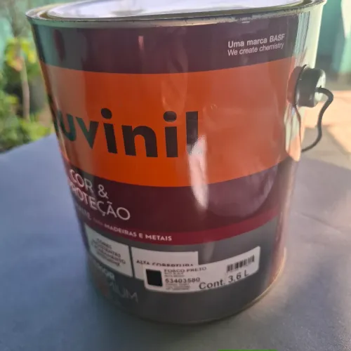 Galão de 3,6 litros de tinta Suvinil Cor & Proteção (Acabamento Fosco , cor Preto