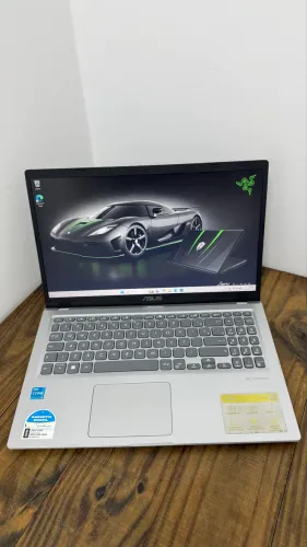Notebook Asus VivoBook , 11° Geração , 8 GB RAM DDR4, Tela 15,6? FULL HD