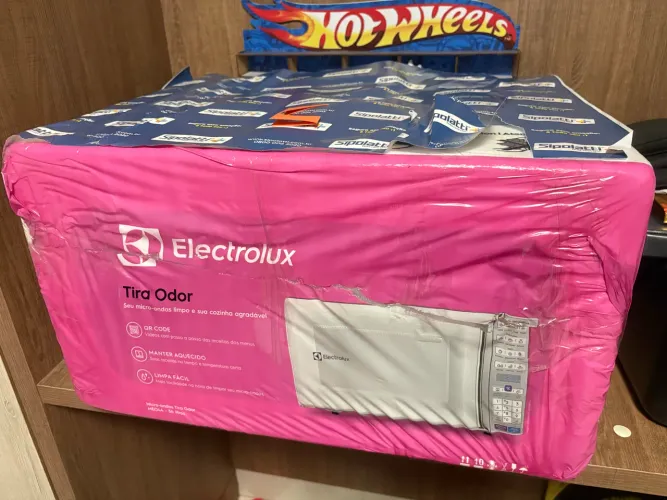 Micro-ondas Electrolux MEO44 34 Litros 127V - Novo, Nunca Usado