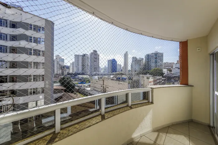 Apartamento com varanda e suíte no São Mateus para venda