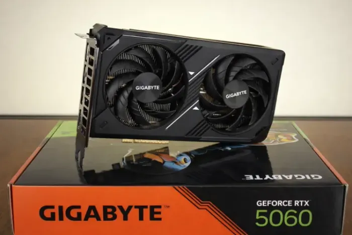 Placa De Vídeo Geforce Rtx 5060 Windforce Oc 8g Gigabyte