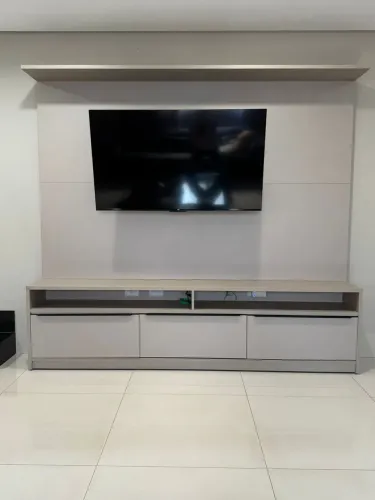 Rack com Painel feito na Casa Brasileira
