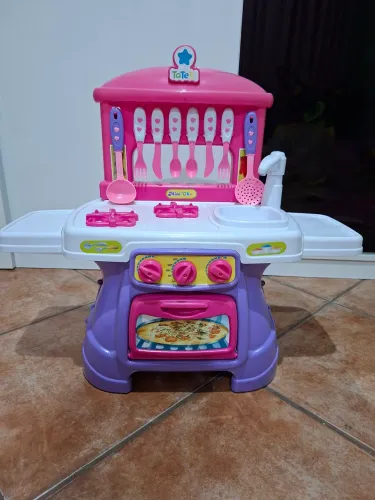 Cozinha de brinquedo infantil