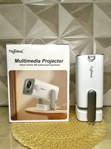 Projetor ThundeaL TD80 Pro Full HD com Android 13