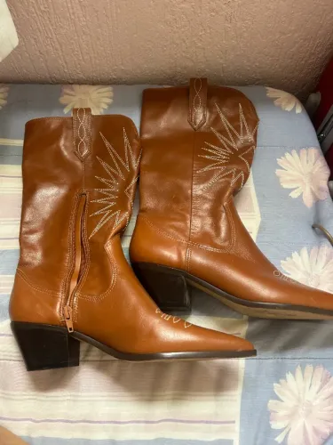 Bota Arezzo