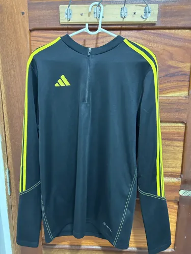 Casaco adidas 