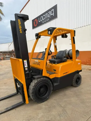 EMPILHADEIRA HYSTER 50FT 2.5 TONELADAS