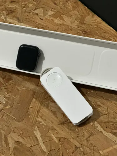 Apple Watch SE 