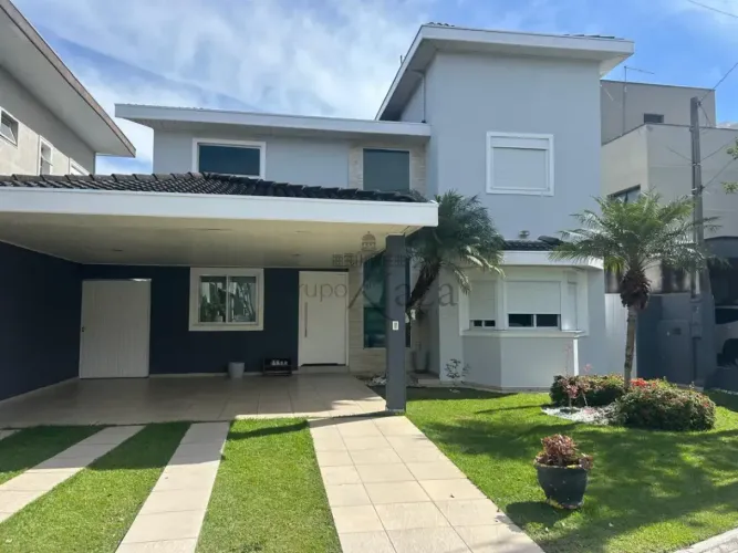 Casa em Condomínio - Parque Califórnia - Residencial Crystal Park - 3 Dormitórios - 210m²