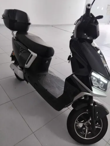Scooter Elétrica SUDU 05