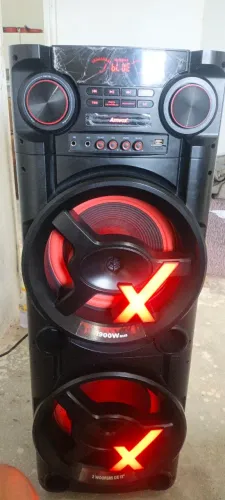 Vendo caixa de som amvox 1900 2 woofers de 12"" seminov por 800 até por 700 leva a
