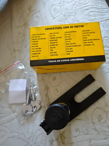 Trava de moto universal