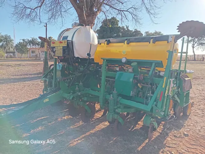 Plantadeira Jonh Deere 1109