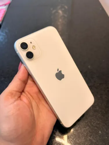 iPhone 11 - 128GB