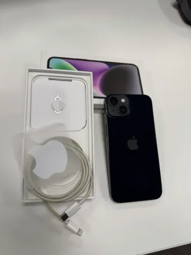 iPhone 14 com 128 GB de armazenamento em cor Midnight (Preto)
