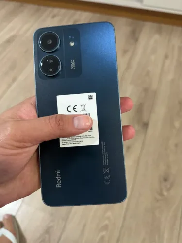 REDMI 13 C - SEMI NOVO 256 GB