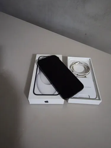 iPhone 15 256 gb preto