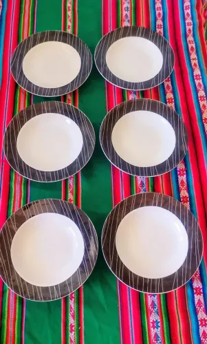 6 pratos médios pra sopa, da marca Etna.