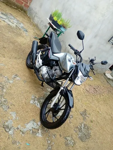 Star 160 2022 com 18 mil km segundo dono por R$ 15.900