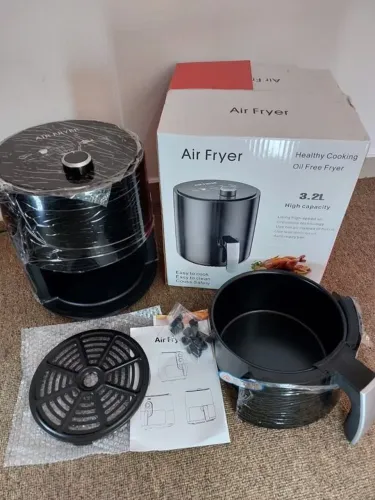 Air Fryer 3.2L nova na caixa lacrada por apenas R$100, vendo urgente hoje! Preciso pra hj.