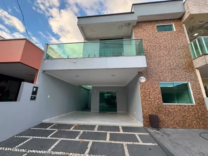 LINDA CASA COM 3 DORMITORIOS, 2 SUITES - LION VILLE