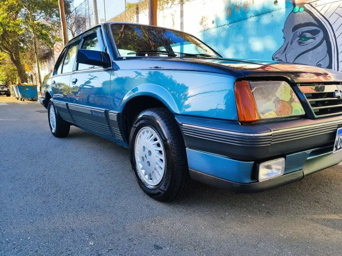 Chevrolet Monza Classic SE 2.0 /mpfi E EFI 2P E 4P 1990