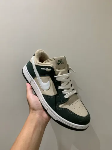 Nike Casual Verde