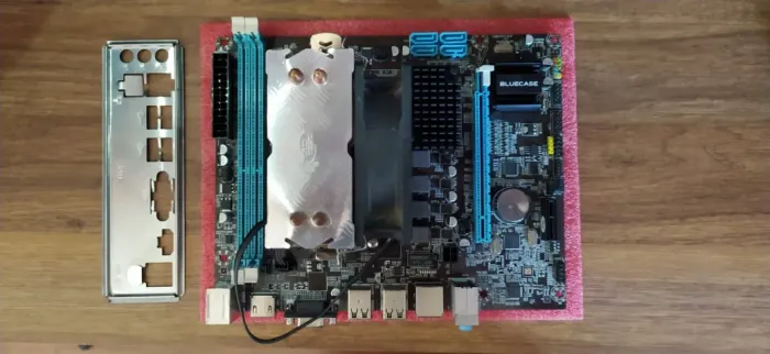 Kit Placa-mãe Bluecase RS780 AM3+ + Cooler Deepcool