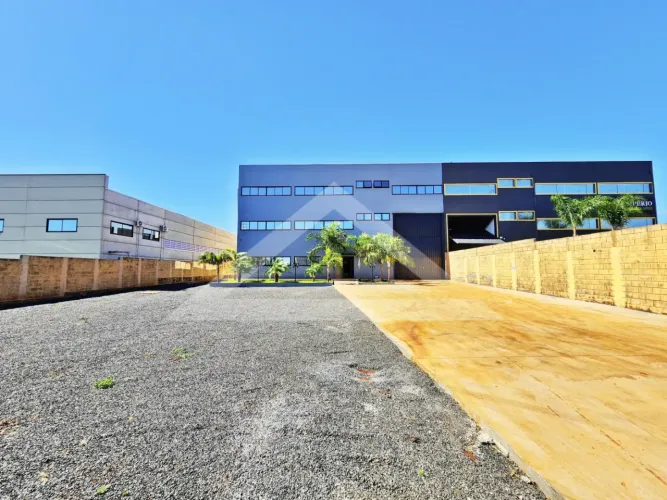Galpão comercial à venda no Bairro Distrito Industrial, próximo à Rod. Anhanguera - Ribeir