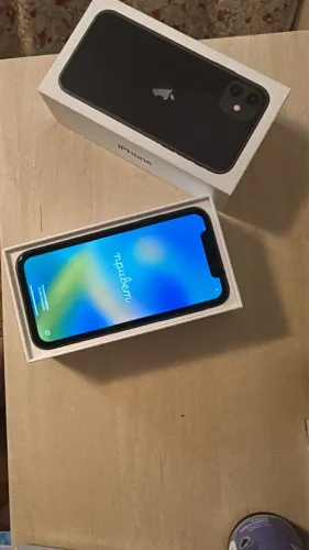 iPhone 11 bom estado