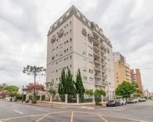 Imóvel para venda possui 227 metros quadrados com 5 quartos em Tarumã - Curitiba - PR