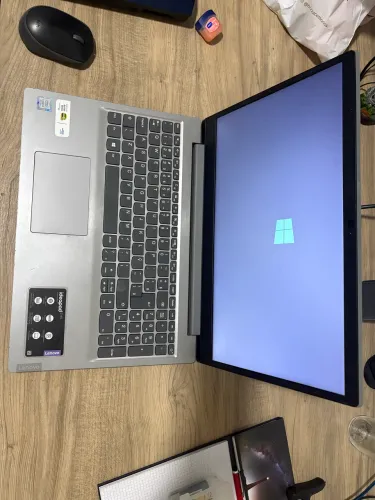 Notebook Lenovo ideapad s145