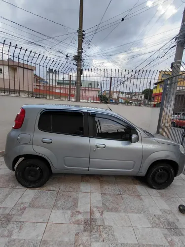 Fiat Uno Vivace Celeb. 1.0 EVO F.flex 8V 5P 2013