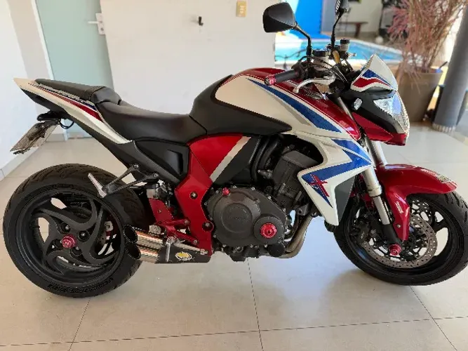 CB 1000R BARRACUDA ´´VEICULO EXTRA´´
