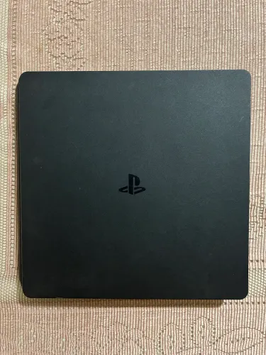 PS4 Slim - 1TB - acompanha 4 jogos