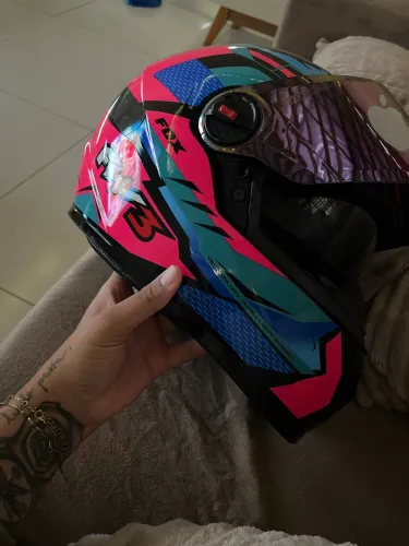 Capacete fw3 fox com óculos 