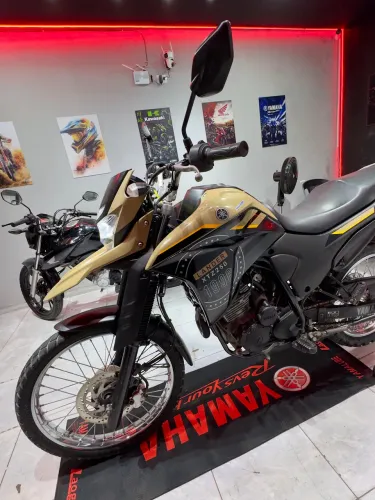 XTZ250 Lander 2023 Troco e Financio 
