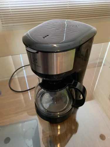 Cafeteira Elétrica Electrolux ECM20 1,2L Inox 127V | Completa na Caixa