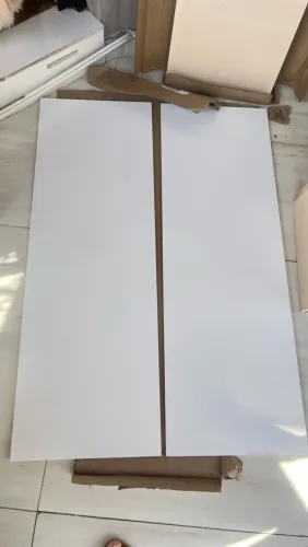 Sobra de revestimento branco 30x90,2