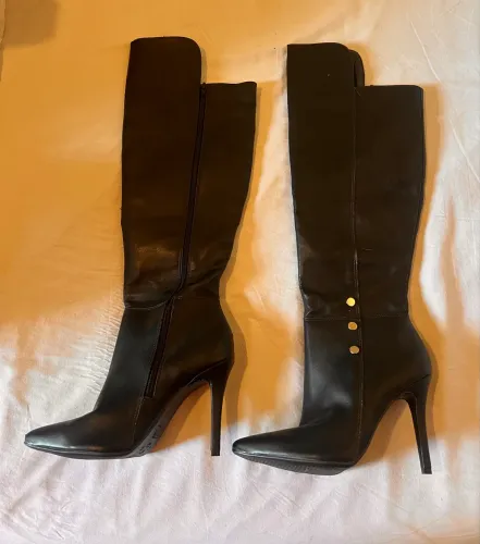 Bota cano longo preta 38