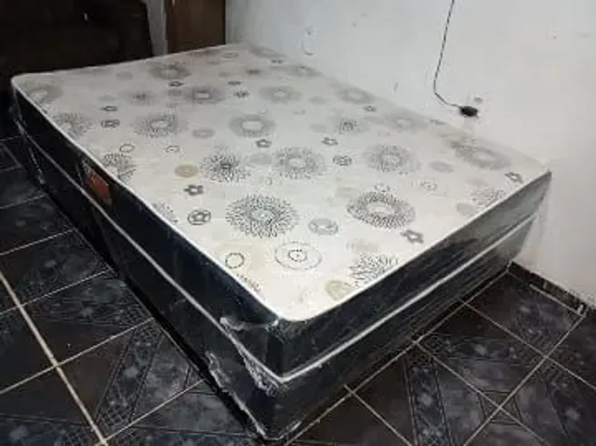 Cama box casal de espuma higienizada