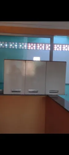 Armário suspenso 3 portas
