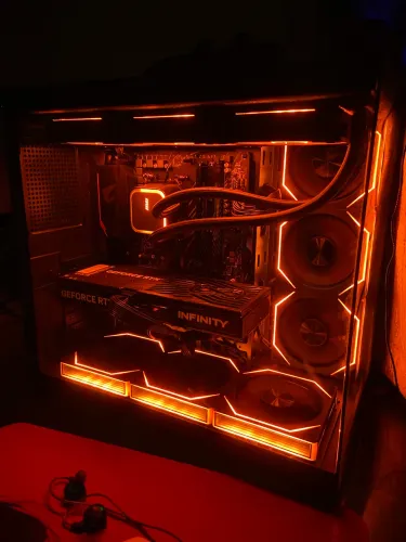 PC GAMER Ryzen 7 5700x, RTX 5060 TI 16gb, 32gb ddr4, 512gb, b550m