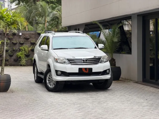 Toyota Hilux SW4 2.7 16V 2015