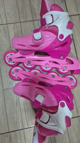 Patins pink party em perfeito estado tamanho 32-35