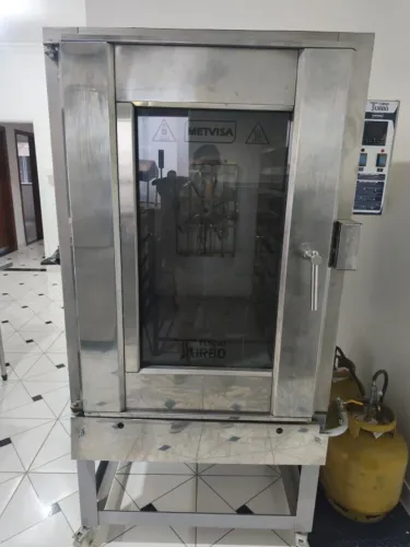 Forno Turbo Metvisa - Apenas 1 Mês de Uso Vendo Forno Turbo Metvisa profissional, com apen